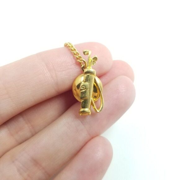 Vintage Golf Bag Tie Tacks, Gold Tone, Golfer Golfing Golf Clubs, Tie Pin - Picture 5 of 5